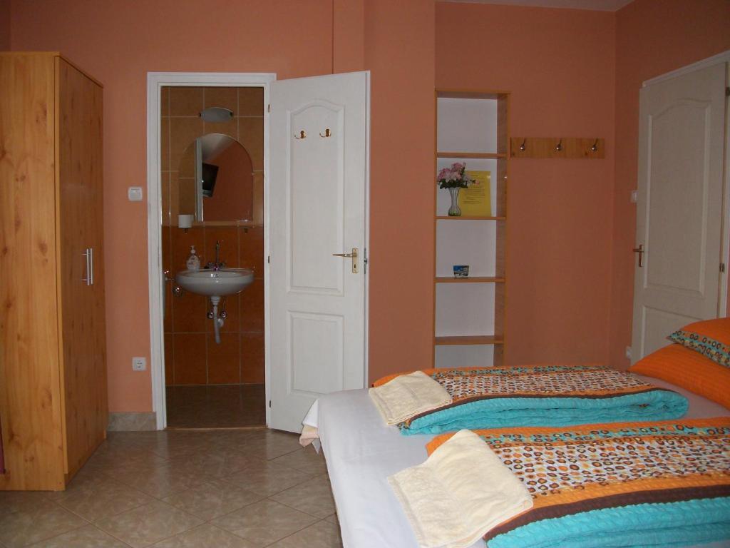 Éden Vendégház Miskolc Quarto foto